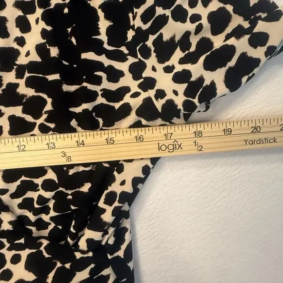 DKNY Shirt Women’s L Black Leopard Short Sleeve Wrap Top Blouse Ladies NWT - Picture 12 of 13